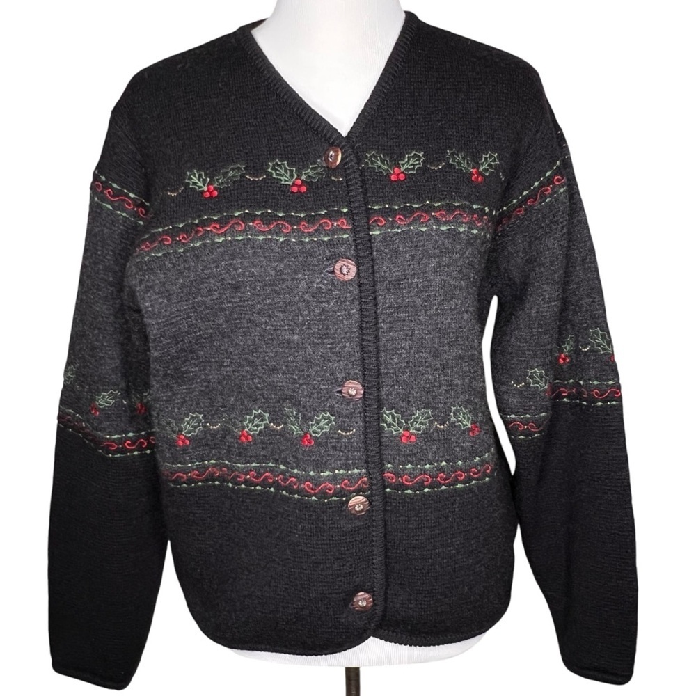VTG Eagle’s Eye Wool Holly Berry Fair isle Chunky Button Cardigan Sweater Size M